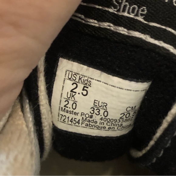 Vans Sneaker Gently Used - Picture 8 of 8